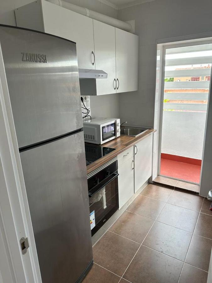El Gengo Hostel Madrid Bagian luar foto